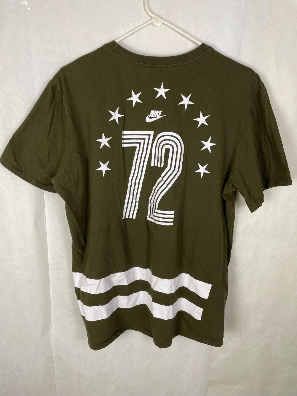 Vintage Nike Sportswear 72 star army green tshirt  XL Retro Streetwear Heritage